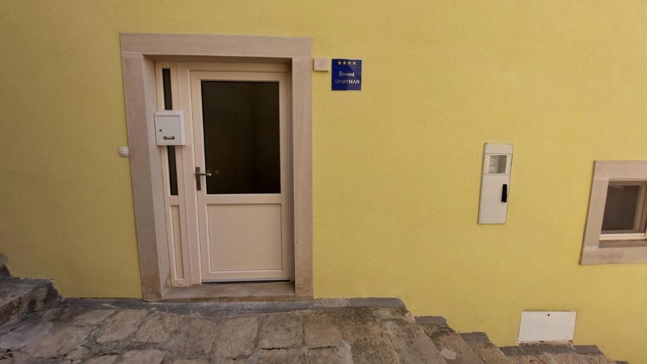 Palace Pernarius Кавтат Екстериор снимка